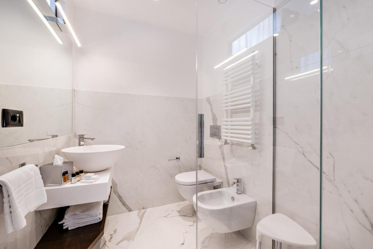 Affittacamere By The First - Luxury Rooms&suites La Spezia