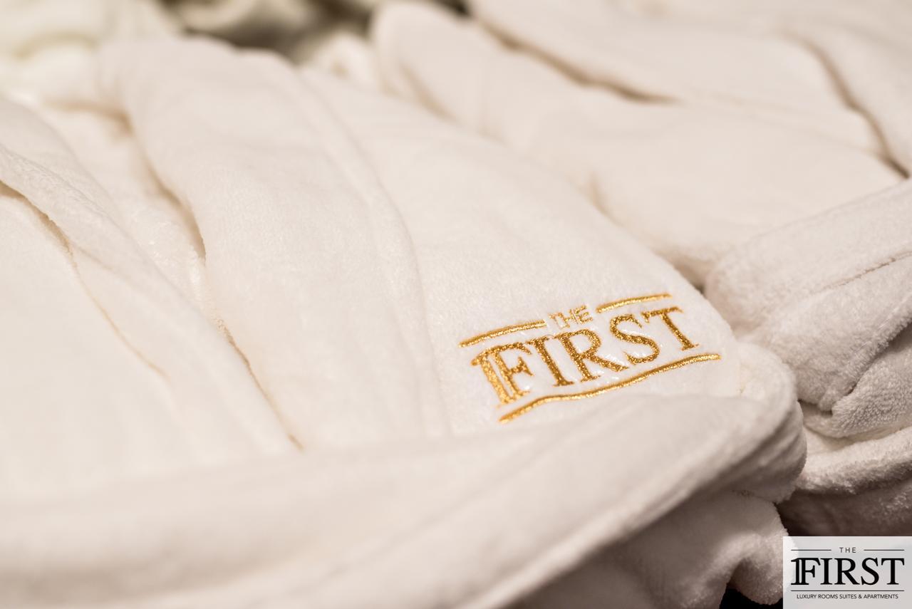 By The First - Luxury Rooms&suites Affittacamere La Spezia