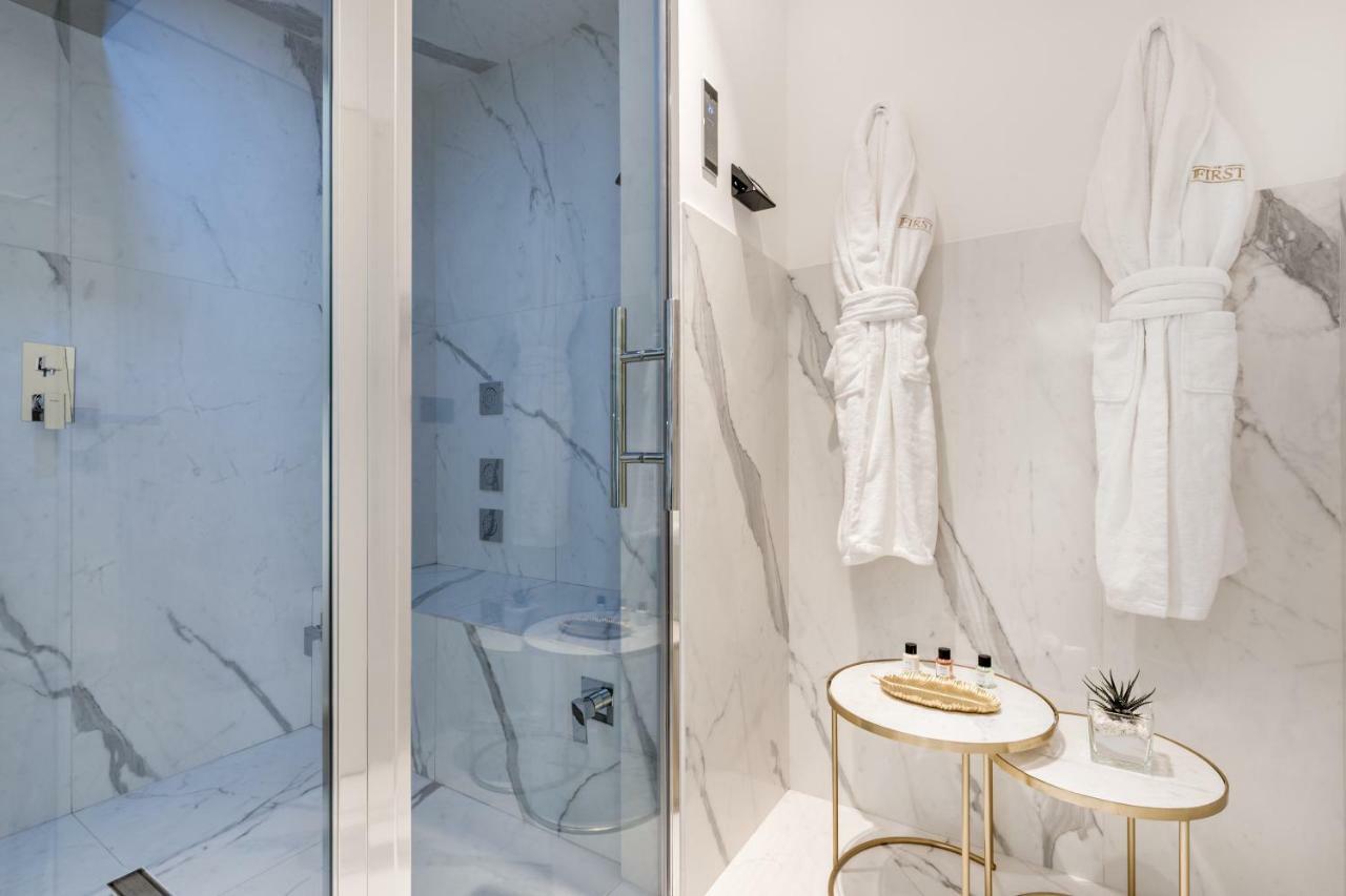 By The First - Luxury Rooms&suites Affittacamere 2*