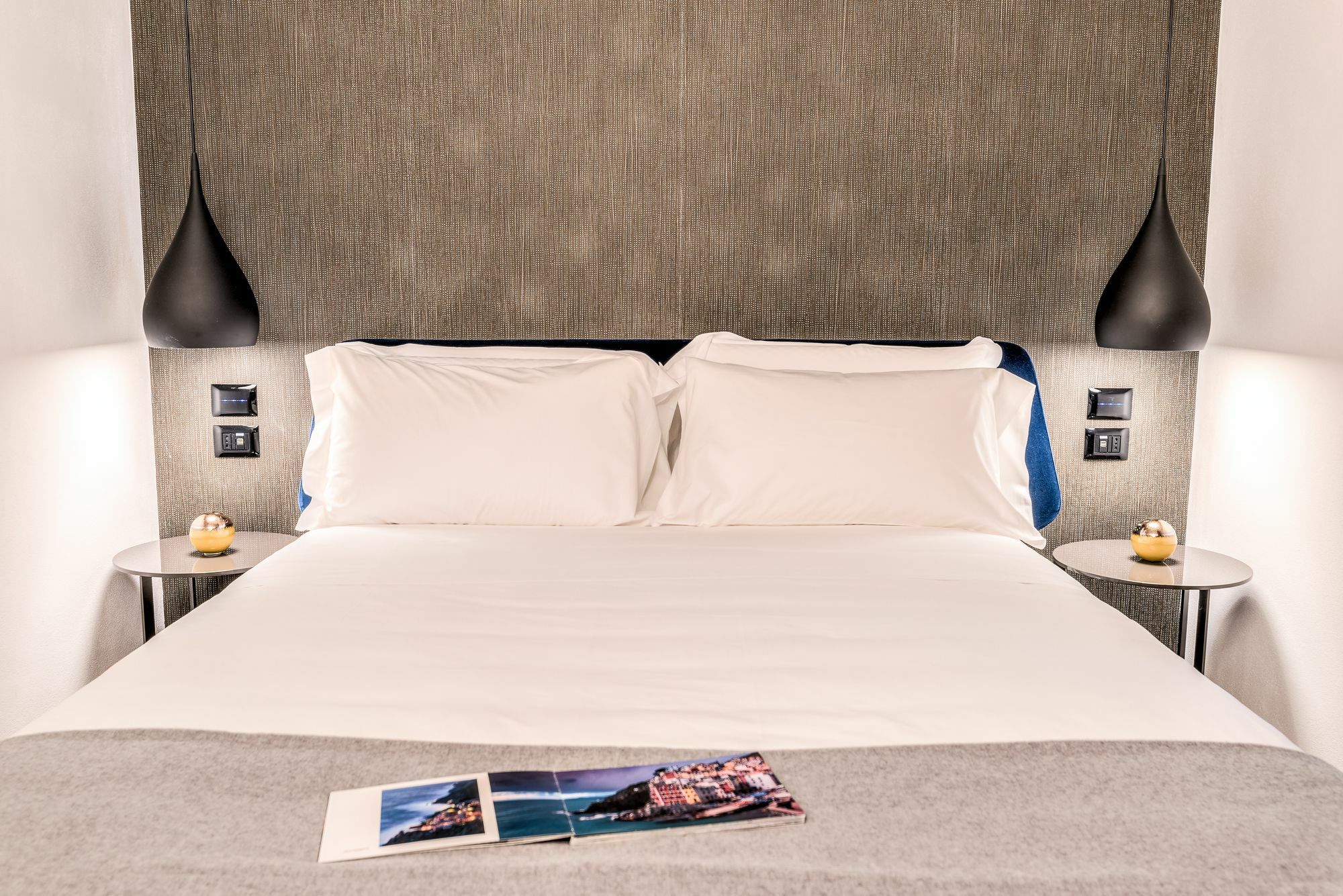 By The First - Luxury Rooms&suites