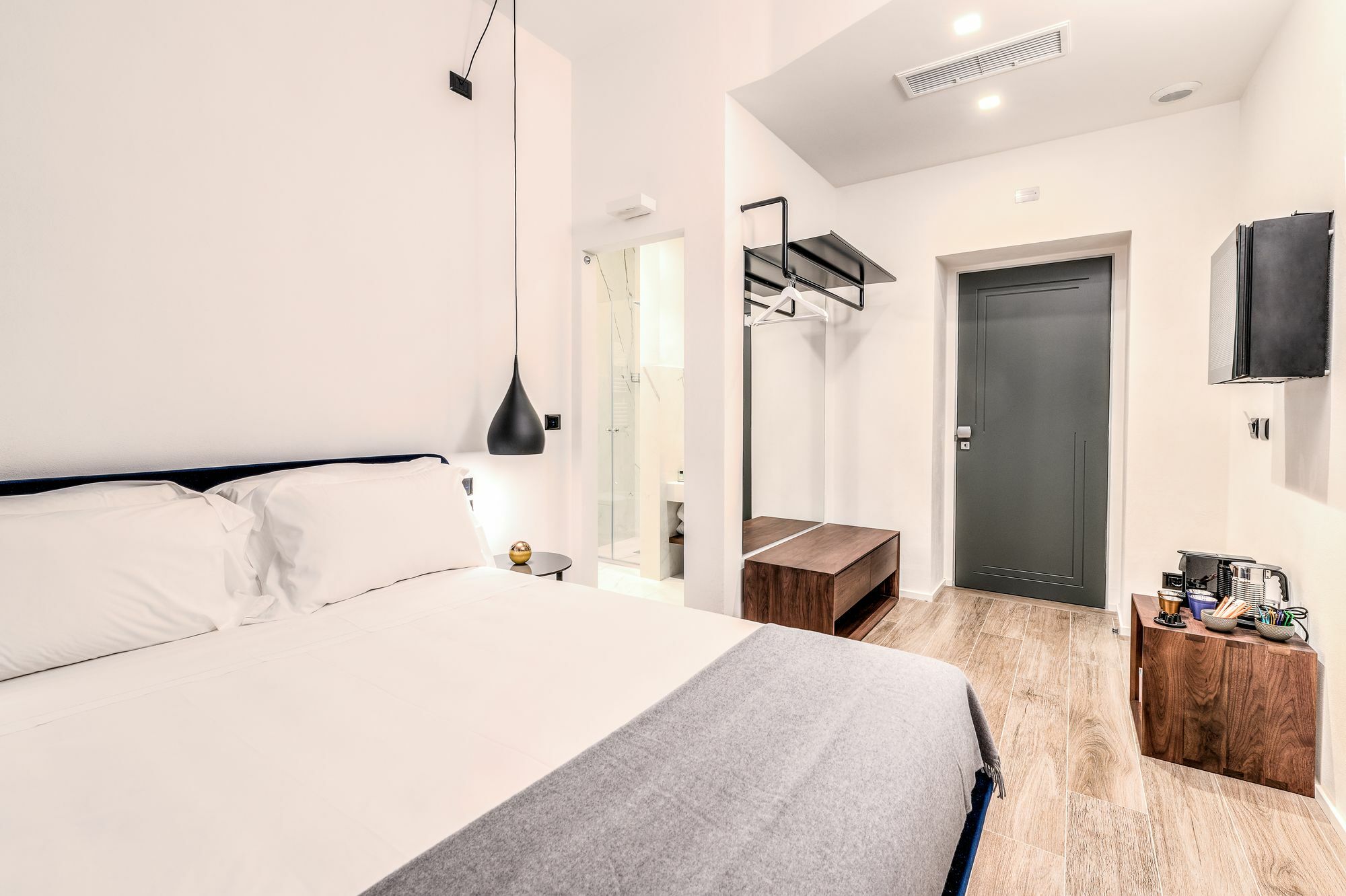 By The First - Luxury & Gasthof La Spezia