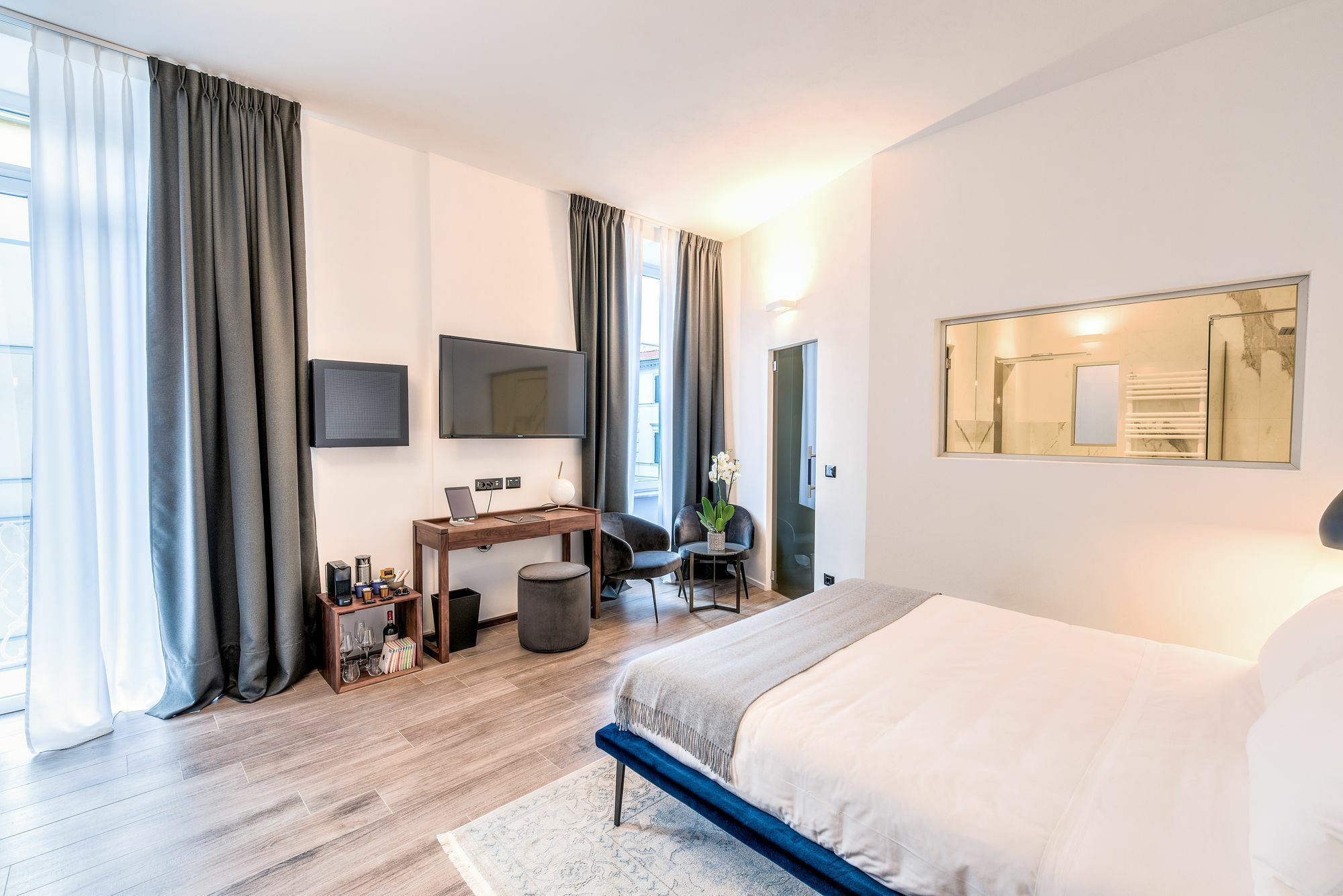 By The First - Luxury & Gasthof La Spezia