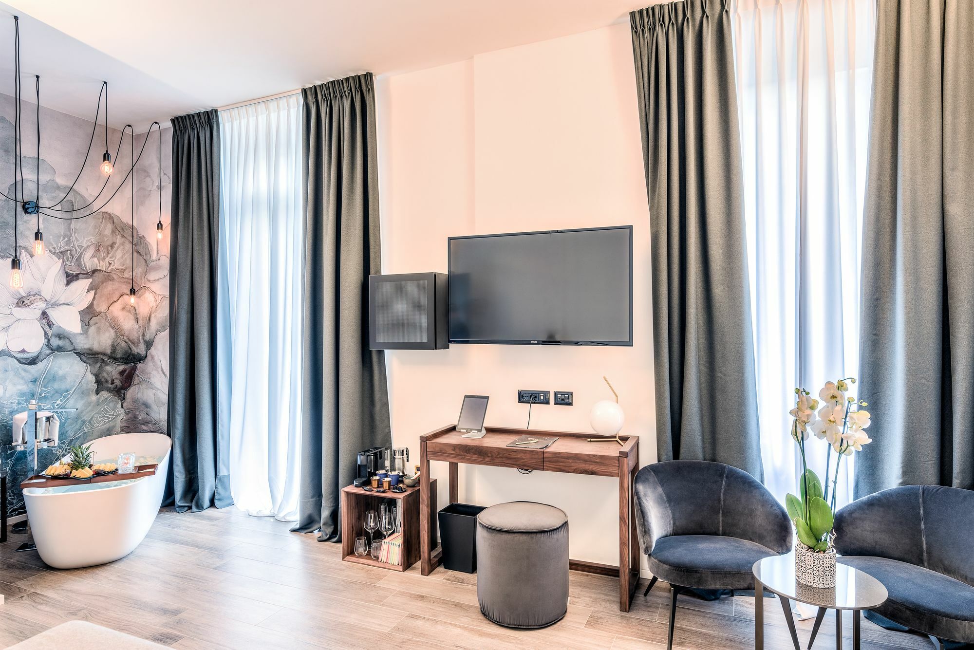 By The First - Luxury & Gasthof La Spezia